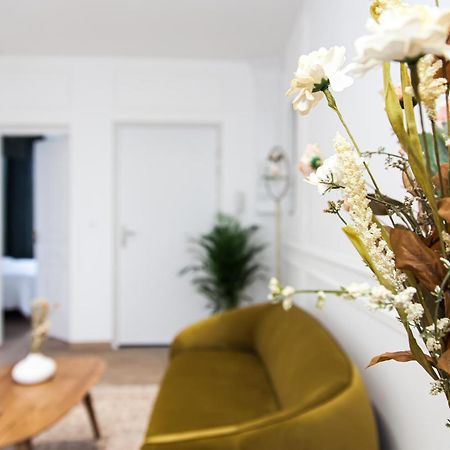 Appartamento Le Contemporain 40 Châteauroux Esterno foto